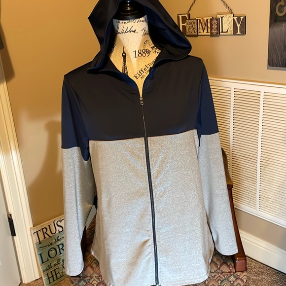 SHEIN LADIES LIGHTWEIGHT HOODIE GRAY W NAVY SIZE:1X HIGH NECK FULL FRONT ZIP EUC - Picture 1 of 11